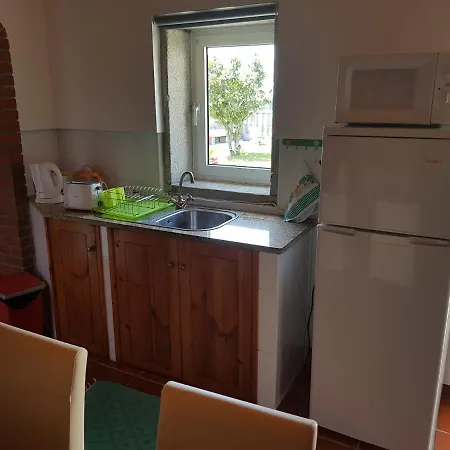 بيت ضيافة Casa Do Adro فيانا دو كاستيلو
